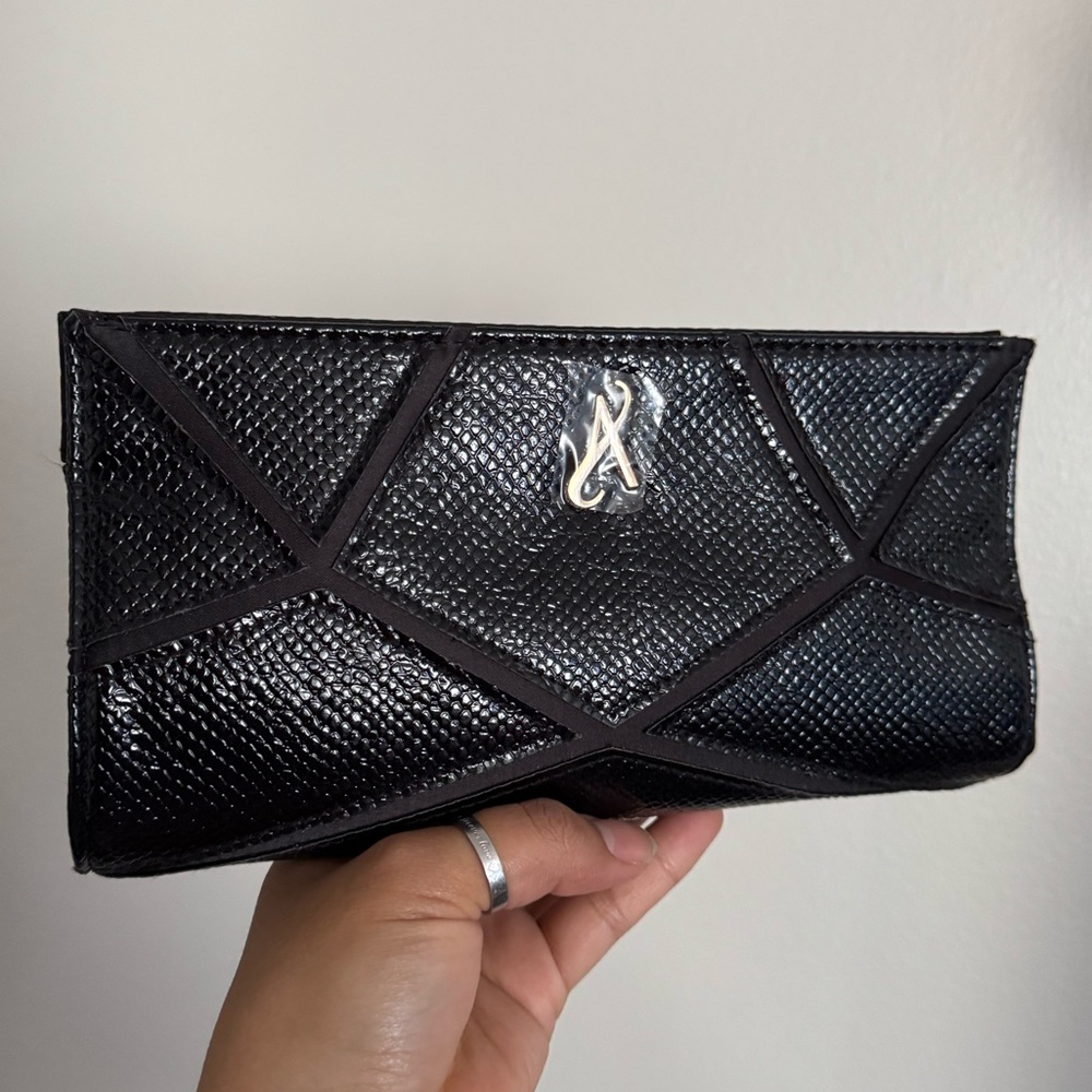 Artistry Make-Up Bag